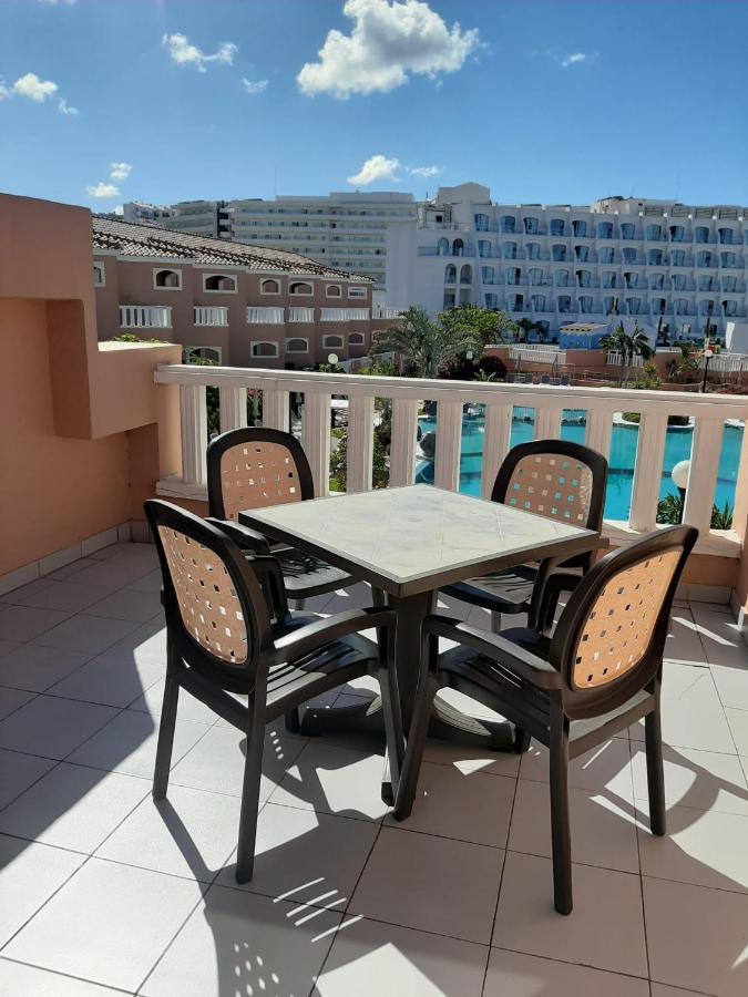 Spacious House With Sea Views And Pool 阿德耶 外观 照片